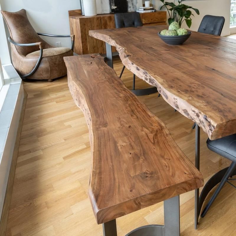 میز ناهارخوری چوبی و نیمکت چوبی زیبا